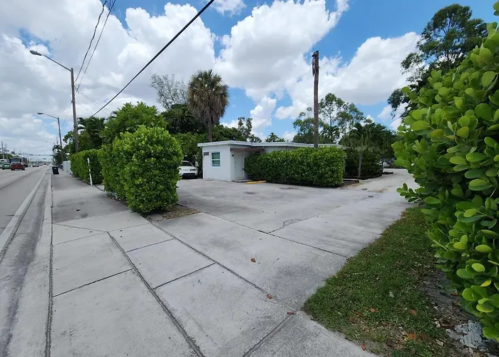 Private Aparment Studio In The Hard Of Miami Unit # 6