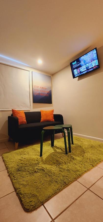 Private Aparment In The Hard Of Miami Unit # 6 * Opa-locka