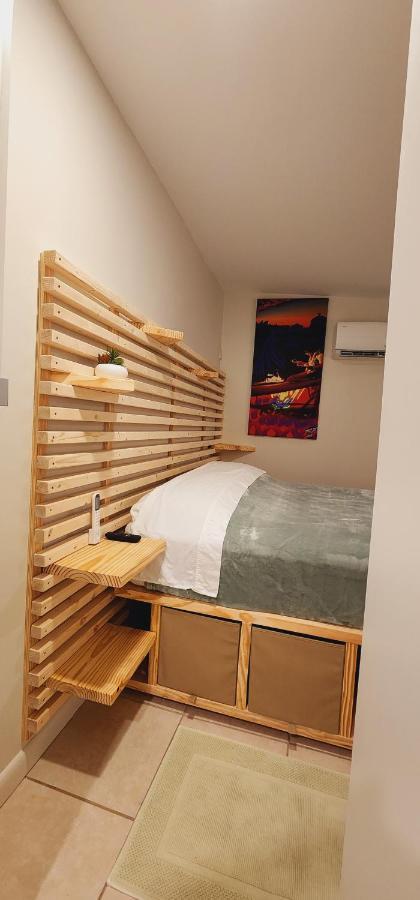 Private Aparment In The Hard Of Miami Unit # 6 *